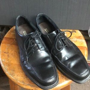 Bostonian men’s size 8M black